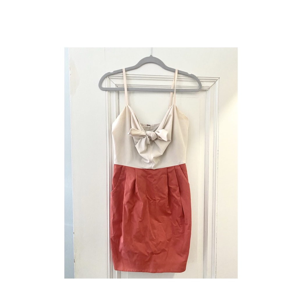 2 color tie front dress with pockets